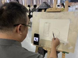 工作室王谦老师赴技师学院指导装饰美术教学